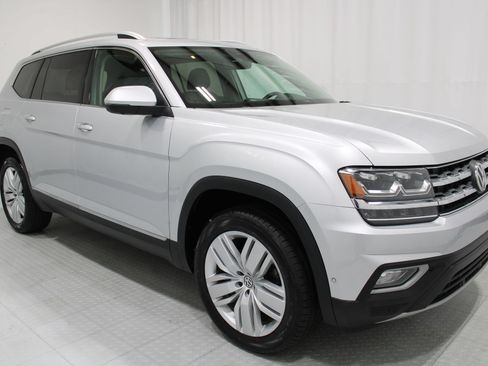 Used 2018 Volkswagen Atlas SEL Premium AWD/4WD image 4