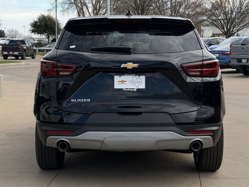 New 2026 Chevrolet Blazer LT image 5