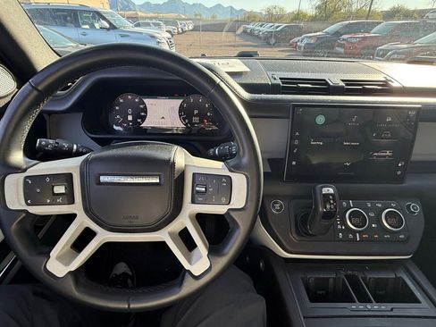 Used 2023 Land Rover Defender 130 First Edition image 22