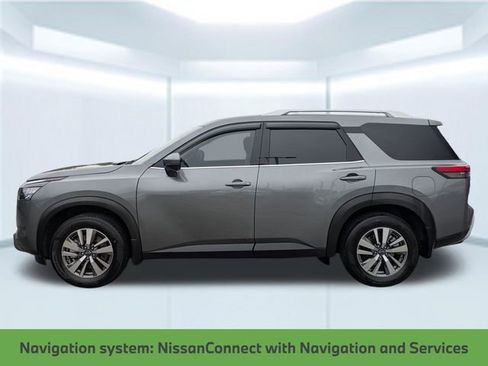 Used 2025 Nissan Pathfinder SL w/ Cargo Package FWD image 2