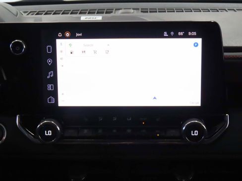 Used 2024 Chevrolet Colorado Z71 w/ Z71 Convenience Package 2 AWD/4WD image 9