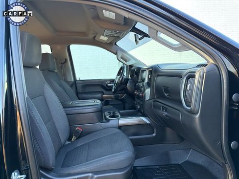 Used 2021 Chevrolet Silverado 2500 LT w/ Midnight Edition image 12