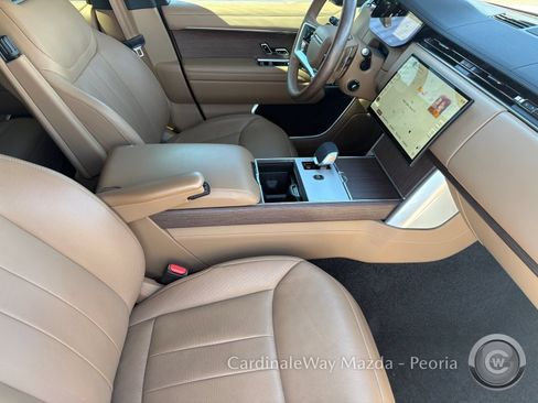 Used 2025 Land Rover Range Rover SE AWD/4WD image 14