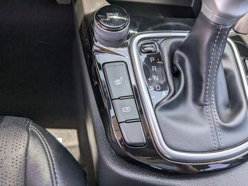 Certified 2025 Kia Seltos EX FWD image 26