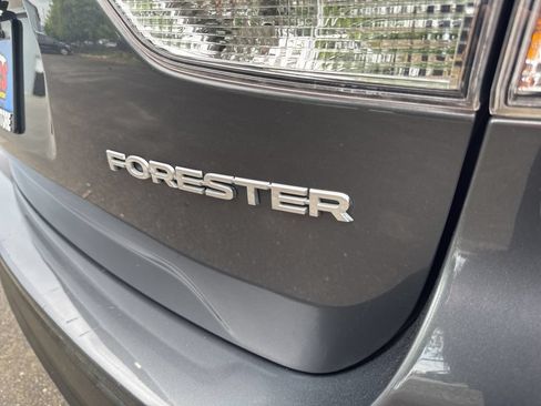 Used 2023 Subaru Forester Premium AWD/4WD image 42