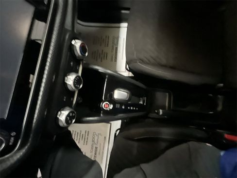 Used 2021 Lincoln Corsair AWD w/ Equipment Group 101A image 19