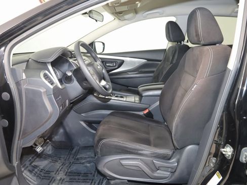 Used 2017 Nissan Murano S image 9