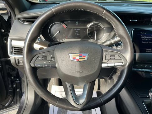 Used 2023 Cadillac XT4 Premium Luxury FWD image 18