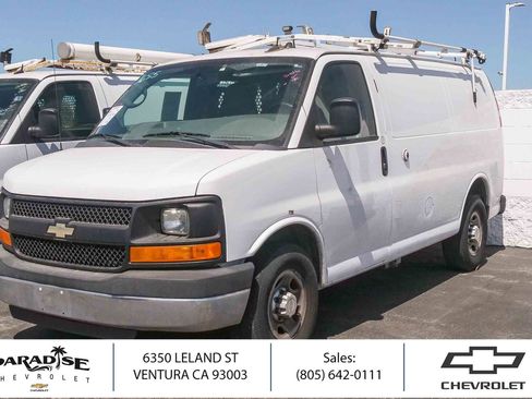 Used 2014 Chevrolet Express 2500 RWD image 1