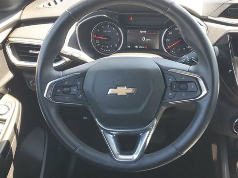 Certified 2023 Chevrolet TrailBlazer ACTIV w/ Technology Package FWD image 12