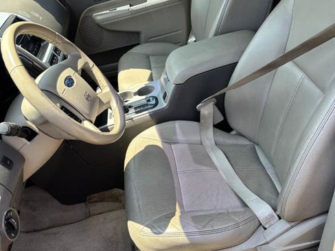 Used 2010 Ford Edge SEL FWD image 18