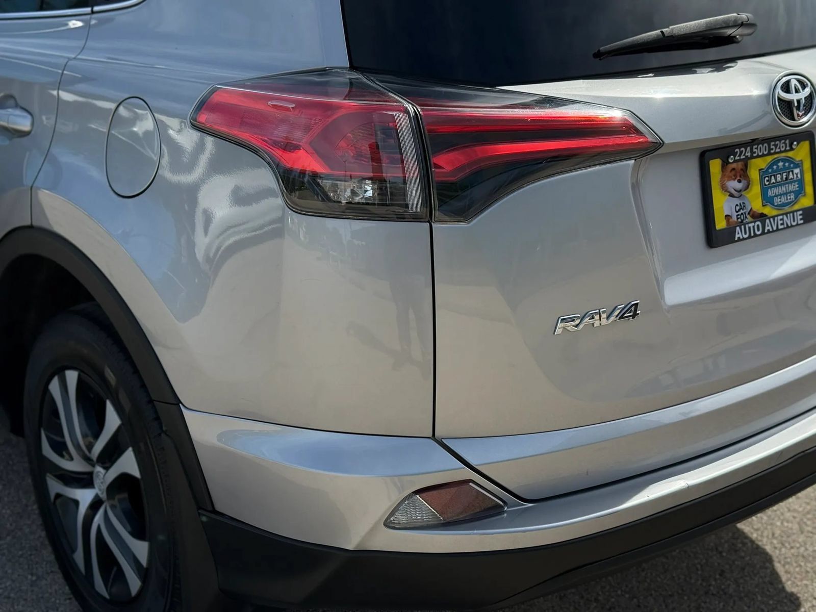 Used 2017 Toyota RAV4 LE w/ All Weather Liner Package AWD/4WD image 34