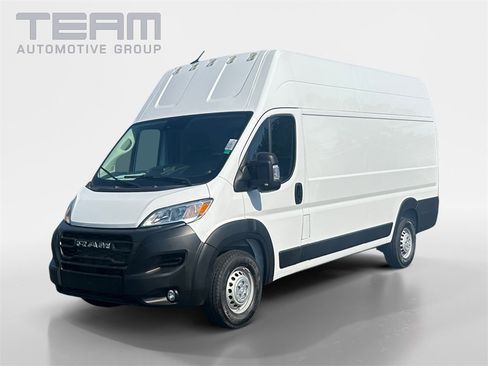 New 2024 RAM ProMaster 3500 w/ Convenience Group image 3