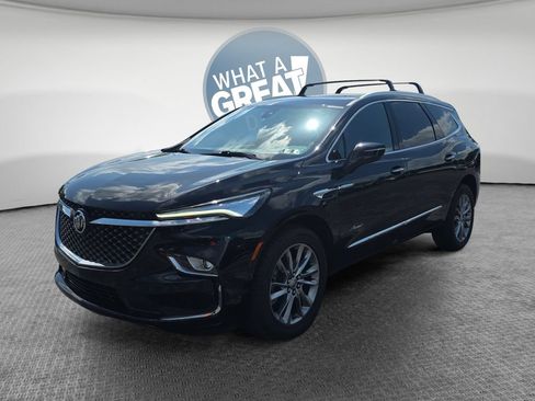 Used 2023 Buick Enclave Avenir AWD/4WD image 8