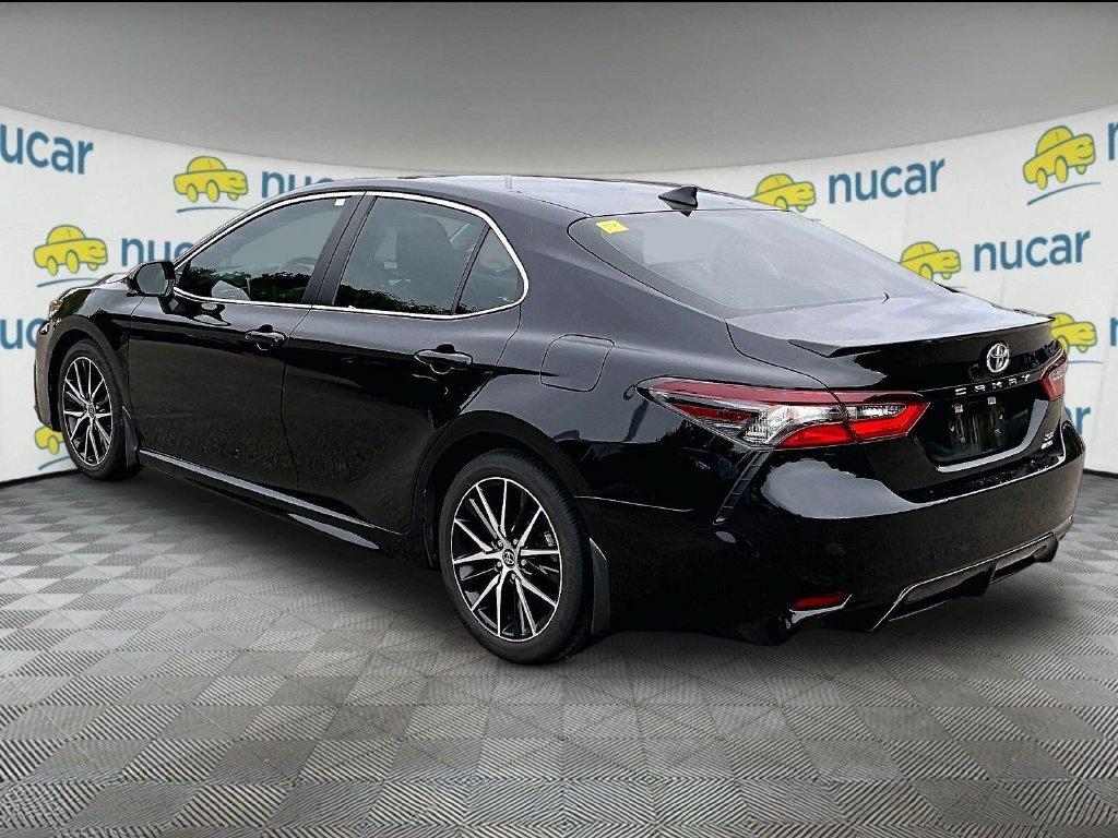 Certified 2022 Toyota Camry SE w/ Cold Weather Package AWD/4WD image 5