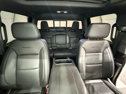 Used 2024 GMC Sierra 1500 Denali image 29