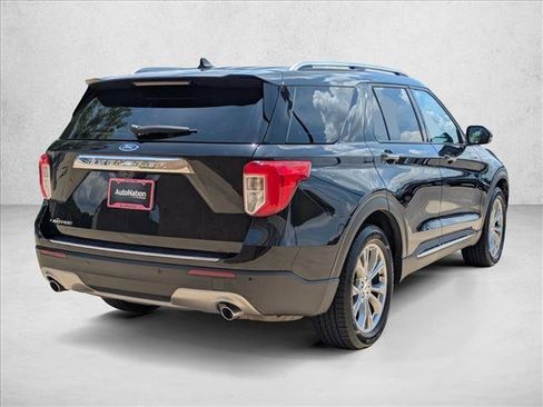 Used 2023 Ford Explorer Limited w/ Equipment Group 301A RWD image 5