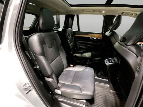 Certified 2024 Volvo XC90 B6 Plus w/ Protection Package Premier AWD/4WD image 19