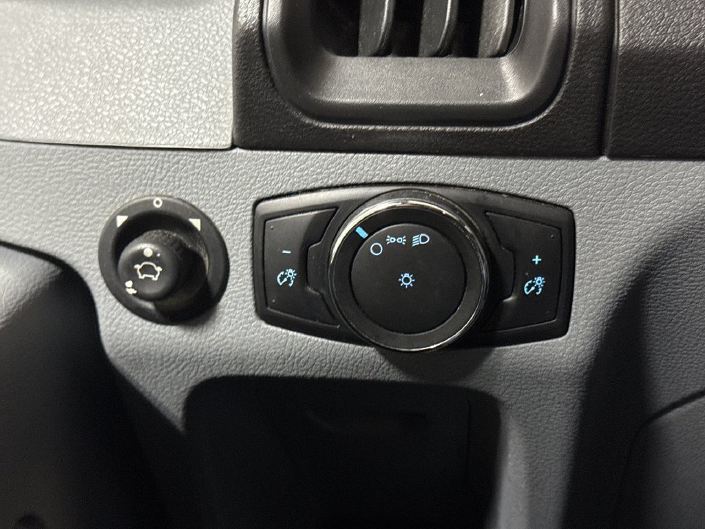 Used 2017 Ford Transit 250 148 Low Roof RWD image 18