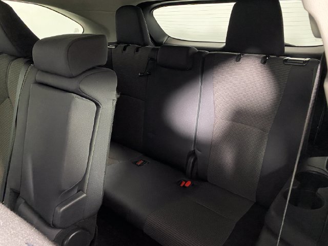 Used 2024 Toyota Highlander LE AWD/4WD image 14