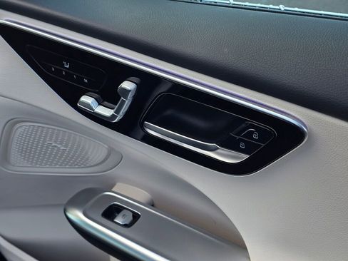 New 2026 Mercedes-Benz C 300 4MATIC Sedan image 26