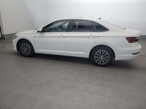 Used 2019 Volkswagen Jetta SE FWD image 3
