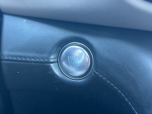 Used 2023 Hyundai Santa Fe Limited image 23