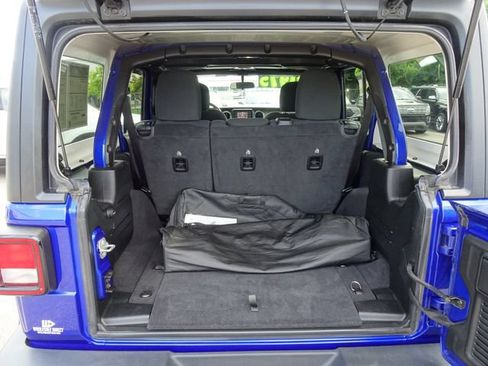 Used 2020 Jeep Wrangler Unlimited Sport AWD/4WD image 25