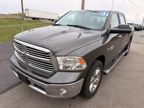 Used 2017 RAM 1500 Big Horn AWD/4WD image 7