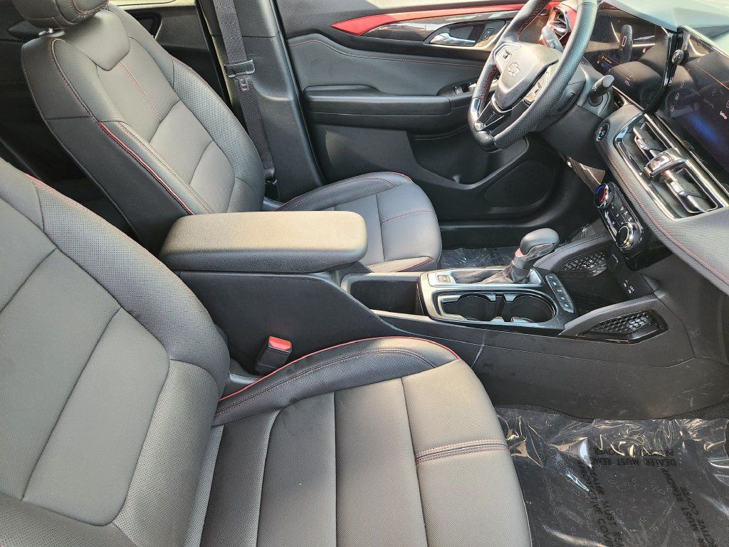 Used 2026 Chevrolet TrailBlazer RS w/ Driver Confidence Package FWD image 14