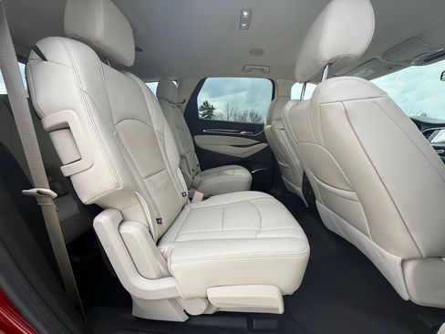 Used 2024 Buick Enclave Essence image 35
