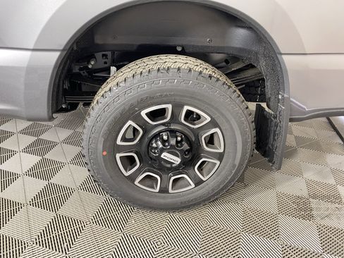 New 2025 Ford F350 Platinum image 20