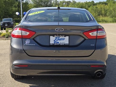 Used 2016 Ford Fusion SE FWD image 12