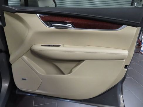 Used 2019 Cadillac XT5 Luxury image 10