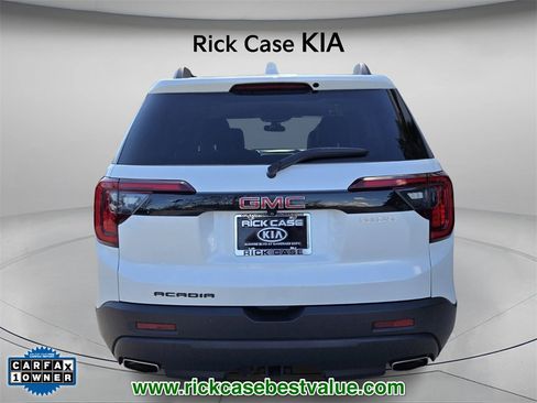 Used 2023 GMC Acadia SLT w/ Elevation Edition image 6