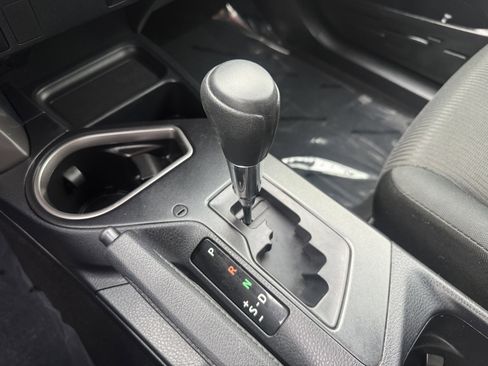 Used 2017 Toyota RAV4 LE w/ Carpet Mat Package image 8