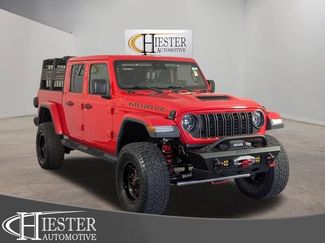 Used 2024 Jeep Gladiator Mojave AWD/4WD video 1