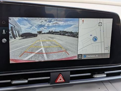 Certified 2025 Hyundai Elantra SEL FWD image 20