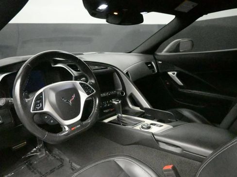Used 2019 Chevrolet Corvette Z06 RWD image 9