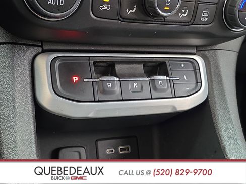 Used 2022 GMC Acadia SLE FWD image 18