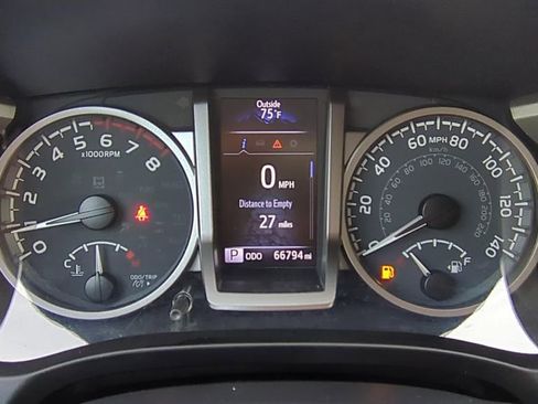 Used 2021 Toyota Tacoma SR5 RWD image 21