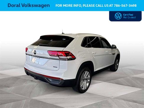 Certified 2022 Volkswagen Atlas Cross Sport SE image 8