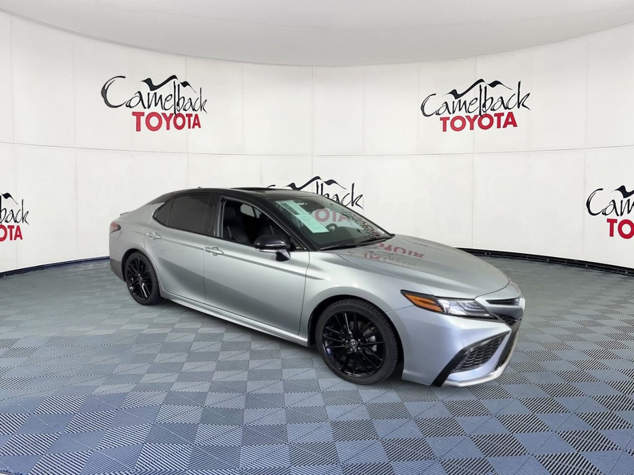 Used 2024 Toyota Camry XSE w/ Navigation Package FWD image 5