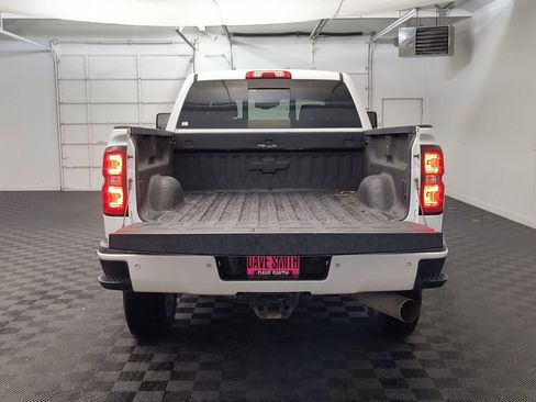 Used 2019 Chevrolet Silverado 2500 High Country w/ Duramax Plus Package image 19