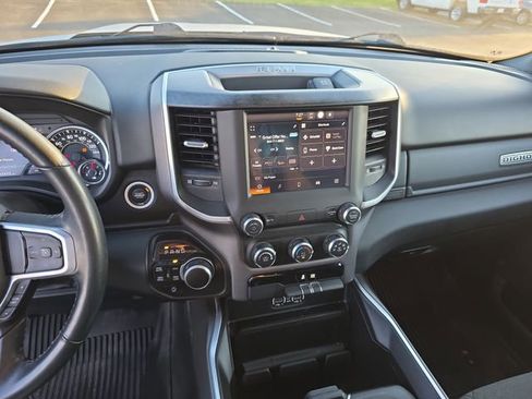 Used 2022 RAM 1500 Big Horn AWD/4WD image 19