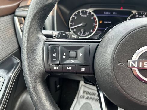 Used 2023 Nissan Rogue SV AWD/4WD image 21