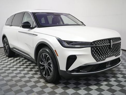 New 2026 Lincoln Nautilus Premier w/ Equipment Group 102A AWD/4WD image 9