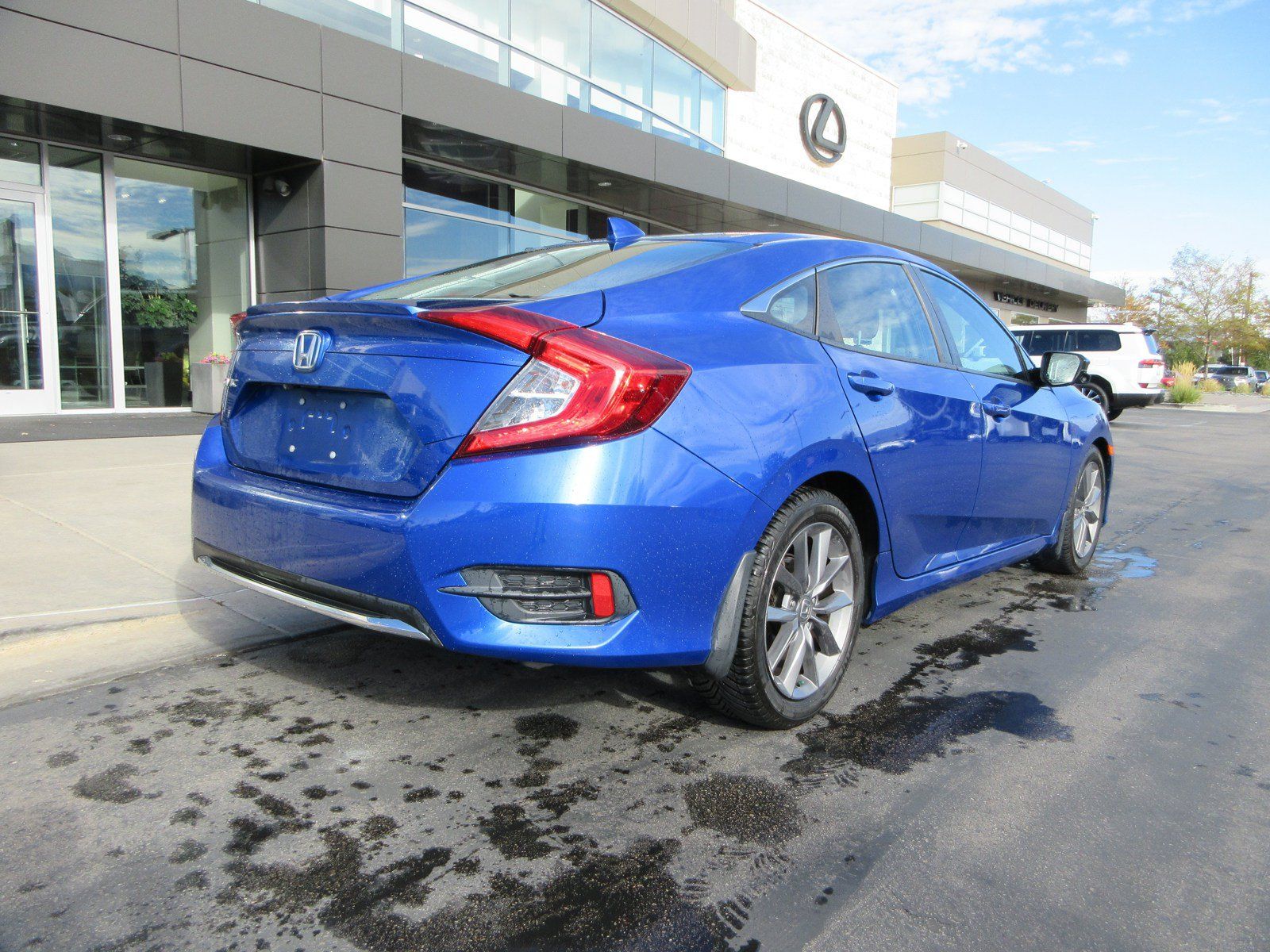 Used 2019 Honda Civic EX image 9