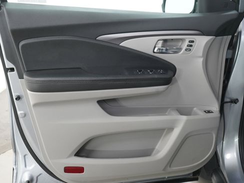 Used 2022 Honda Pilot Special Edition image 24