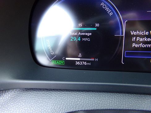 Used 2024 Toyota Crown Platinum image 38